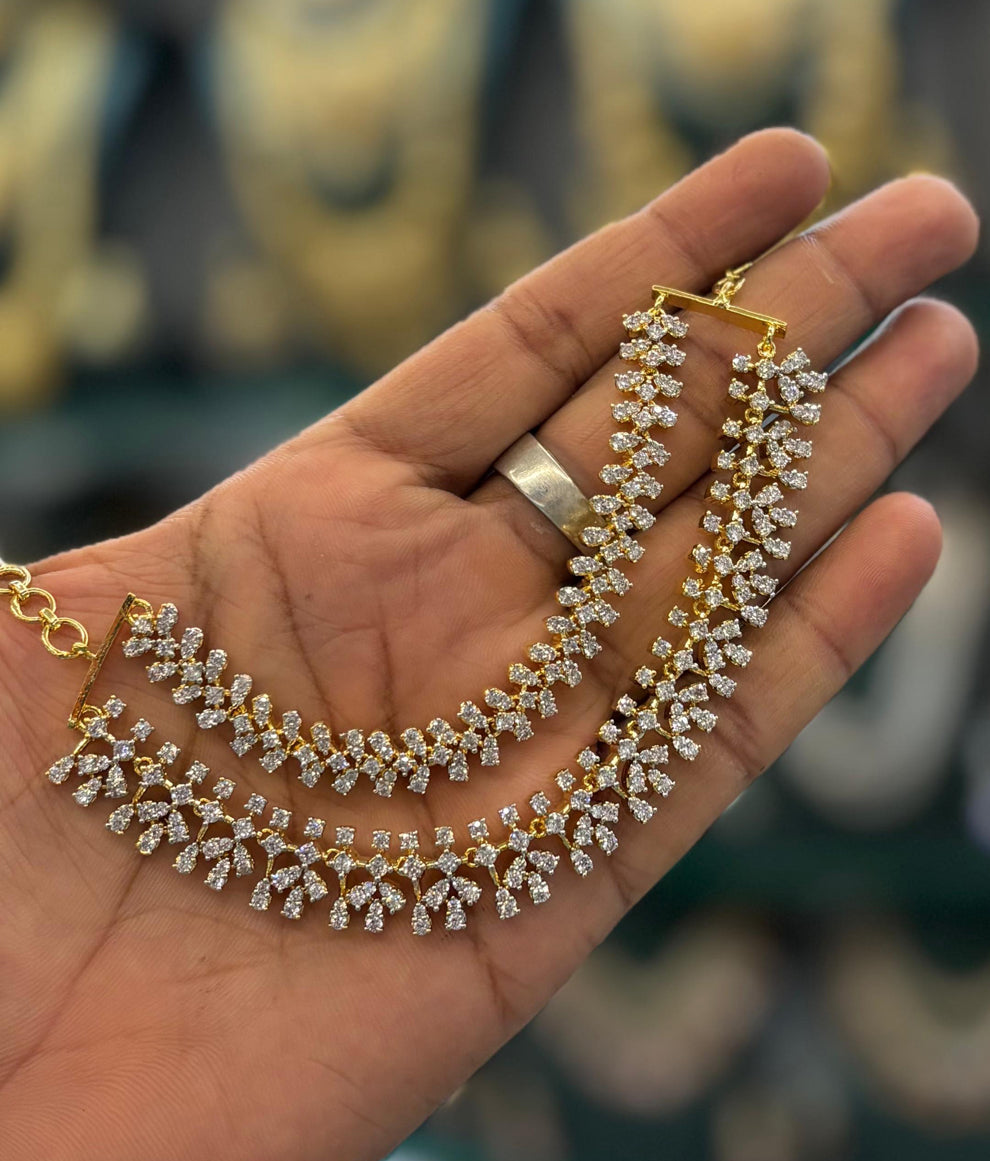 gj-polish-ad-stone-ear-chain