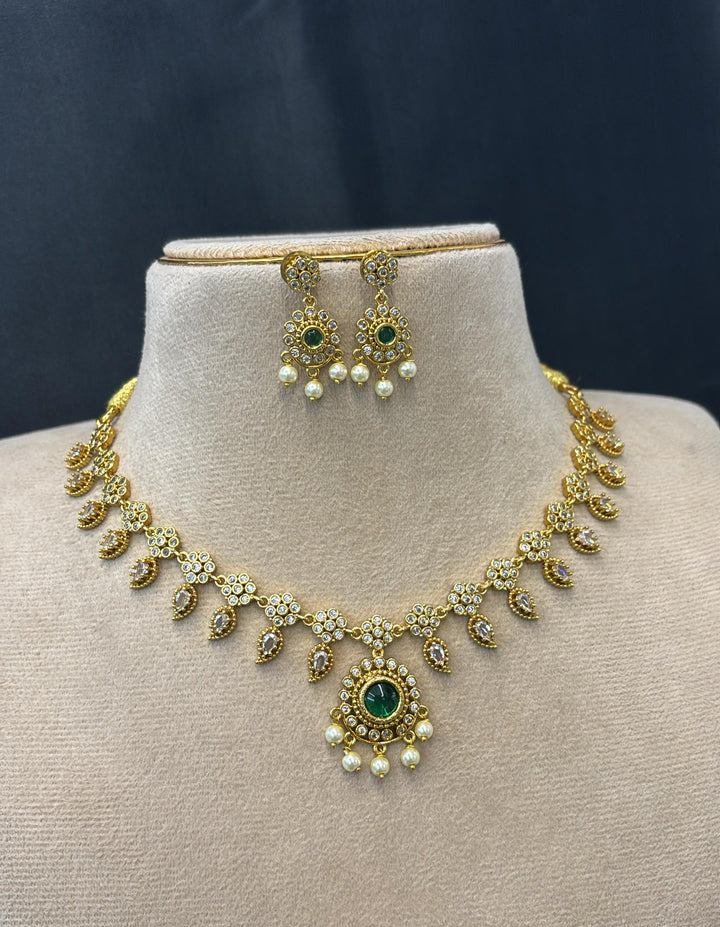 AD Stone Necklace Set