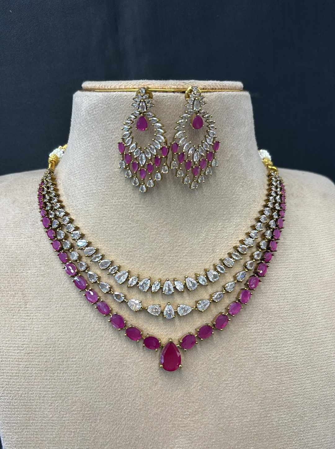 mehndi-polish-ad-stone-necklace-set