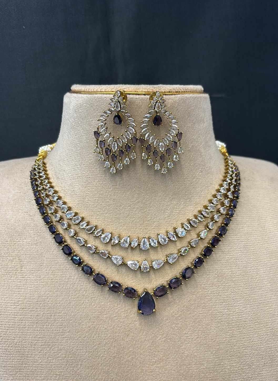 mehndi-polish-ad-stone-necklace-set