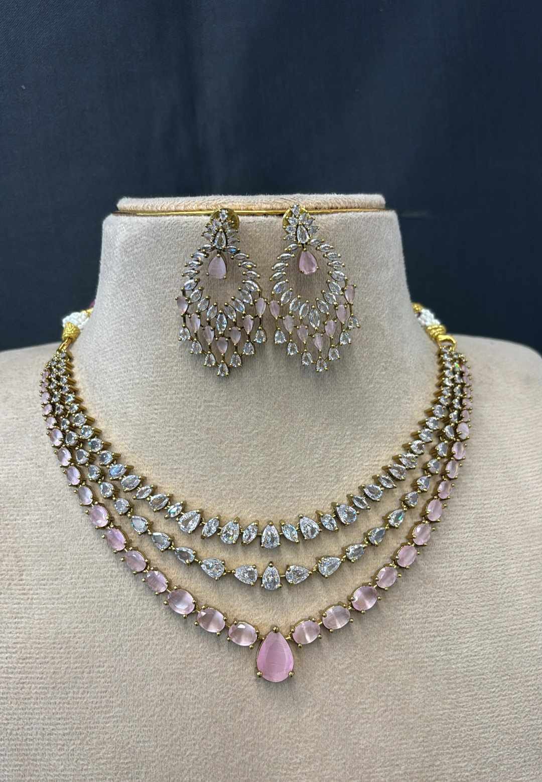 mehndi-polish-ad-stone-necklace-set