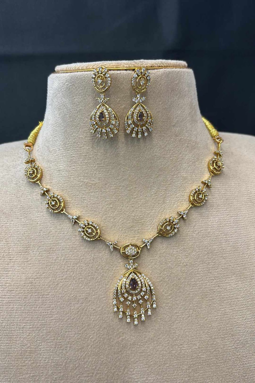 ad-stone-gold-finish-necklace-set