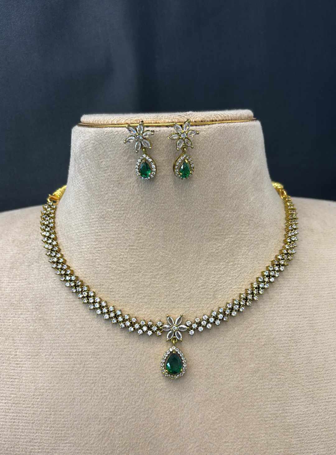 gj-polish-ad-stone-necklace-set