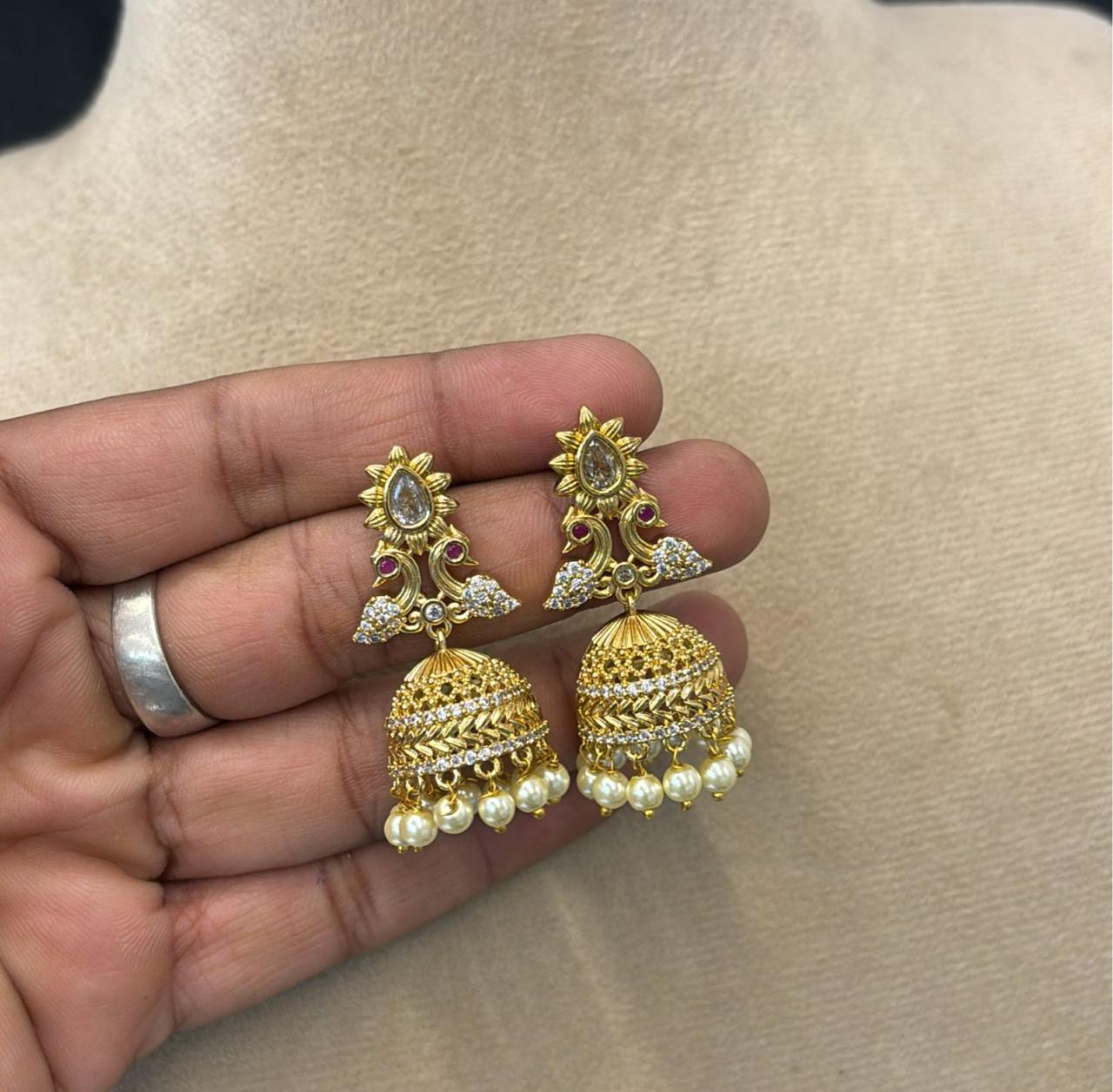 ad-stone-matt-finish-earrings