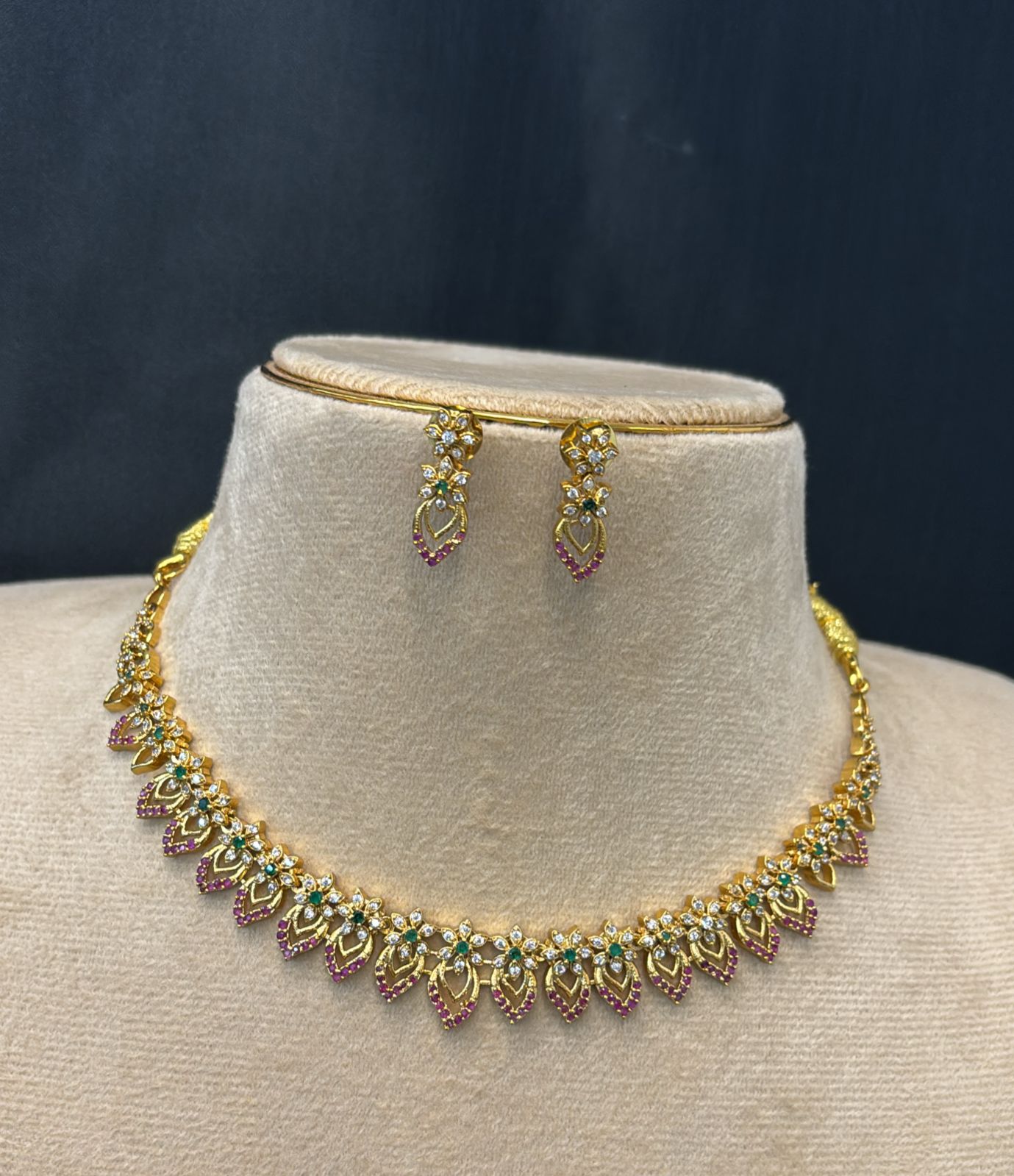 ad-stone-leaf-design-necklace-set