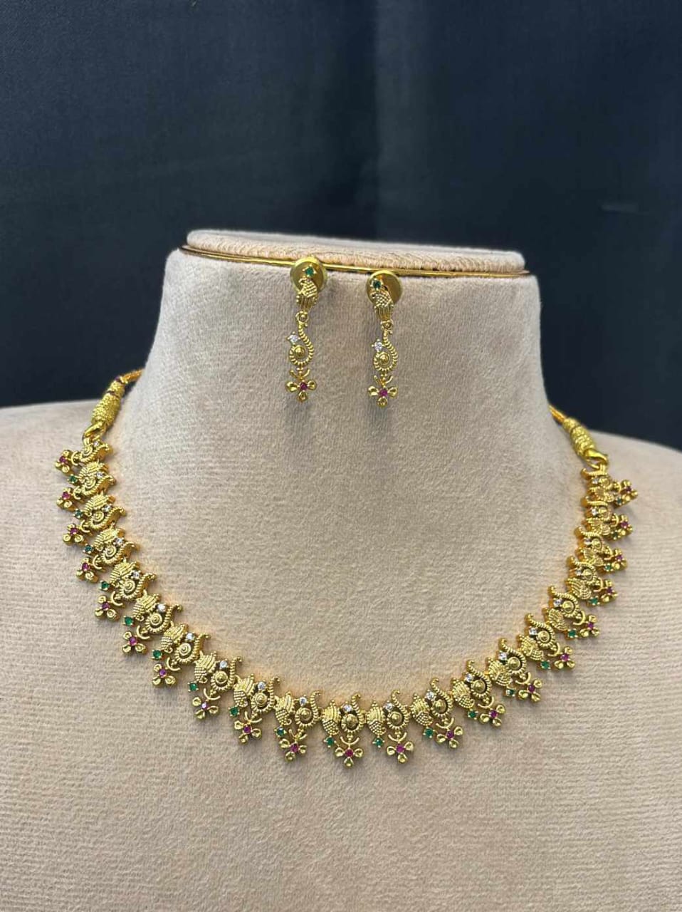matt-finish-antique-design-necklace-set
