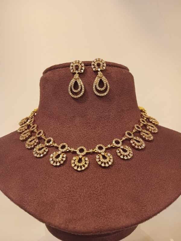 ad-stone-necklace-set