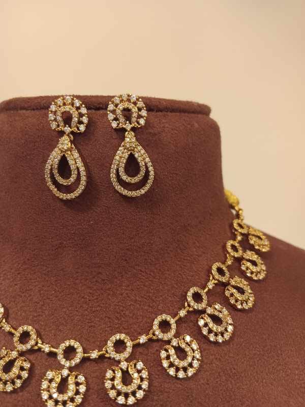 ad-stone-necklace-set