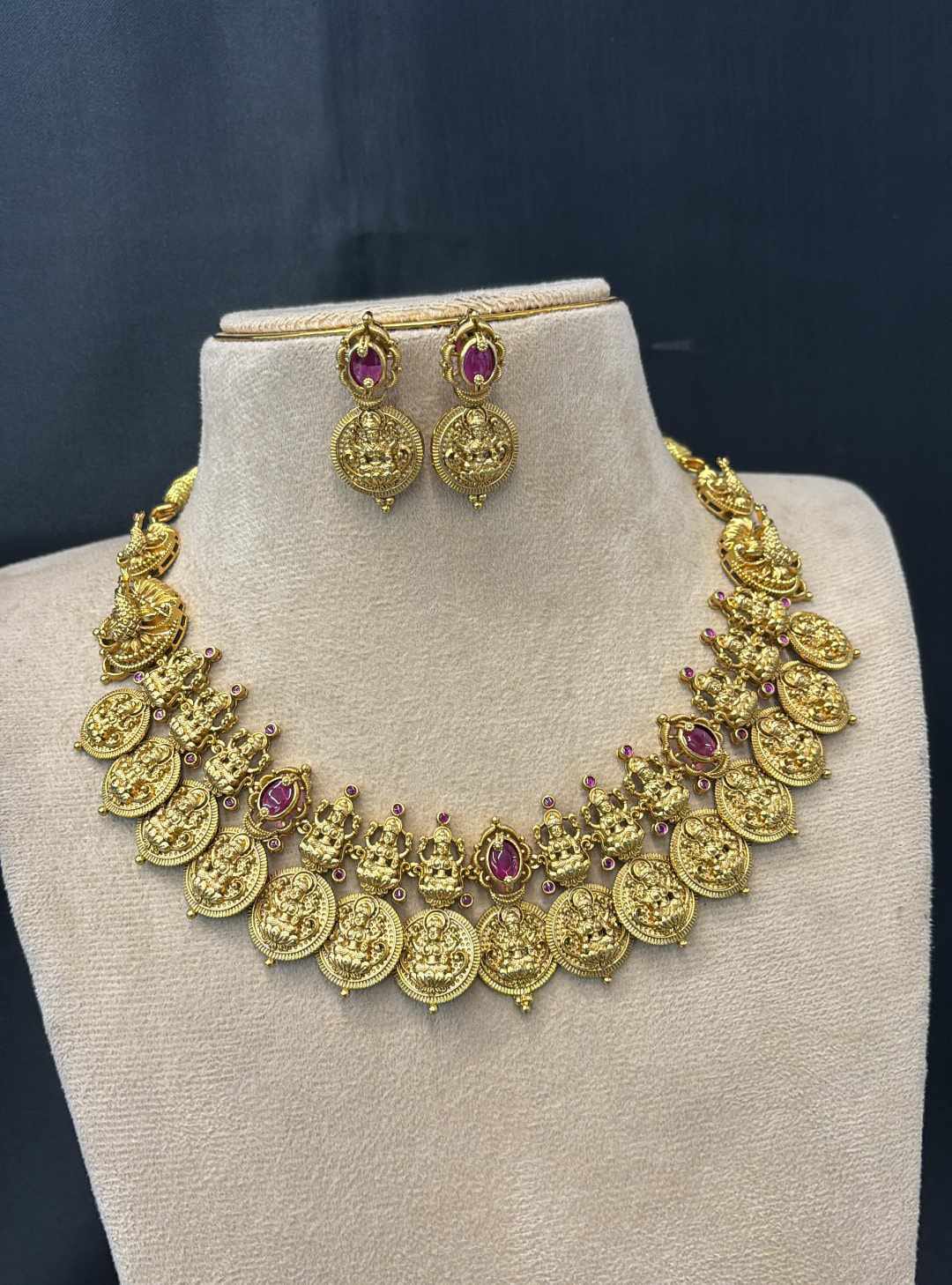 matt-finish-lakshmi-kaas-mala-necklace-set