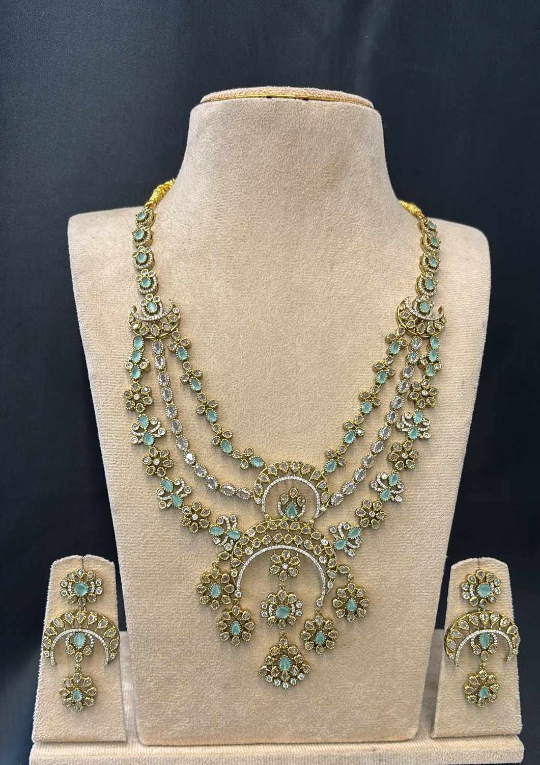 ad-stone-mehndi-polish-haram-set