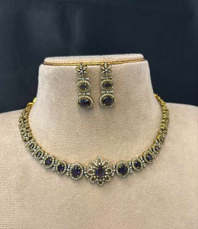 mehndi-polish-ad-stone-necklace-set