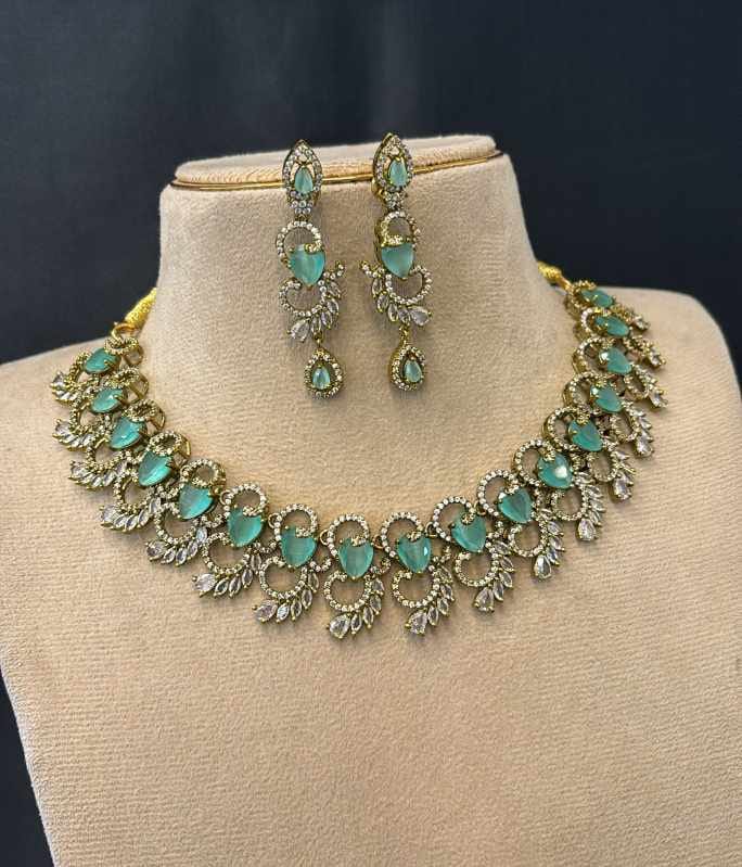 mehndi-polish-ad-stone-necklace-set