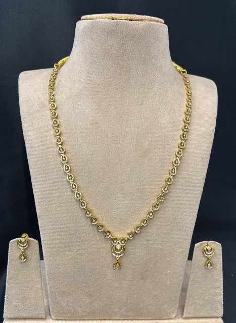 matt-finish-ad-stone-necklace-set