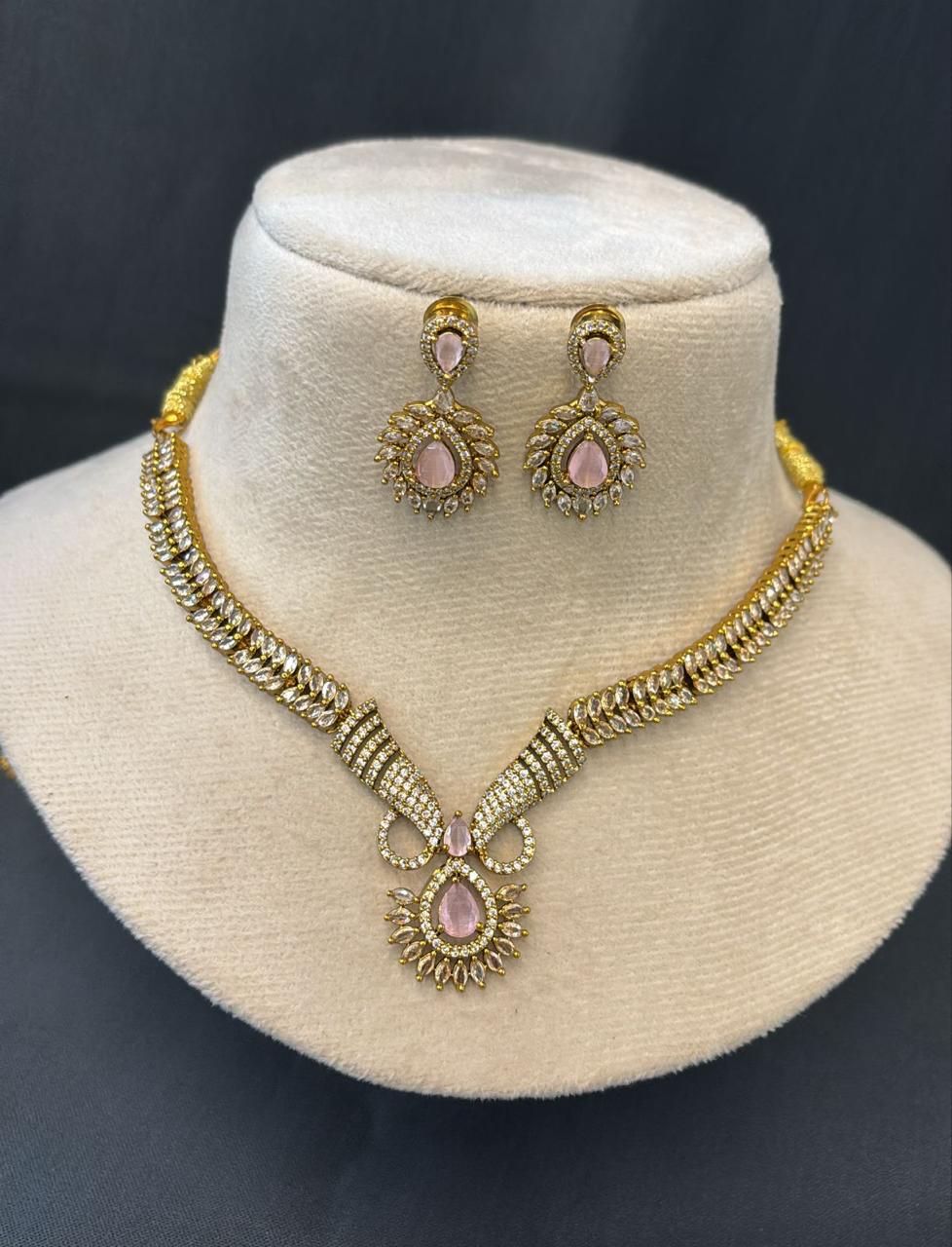 ad-stone-necklace-set