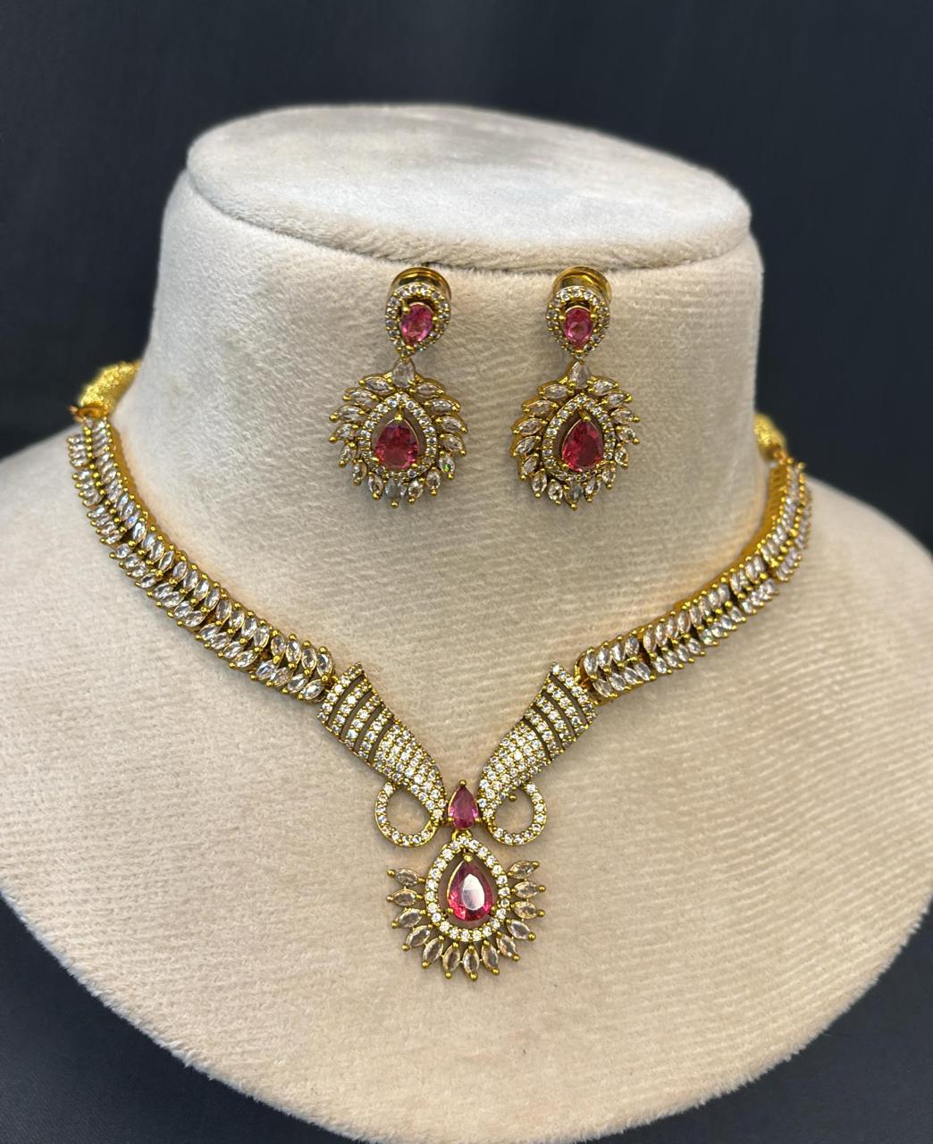 ad-stone-necklace-set