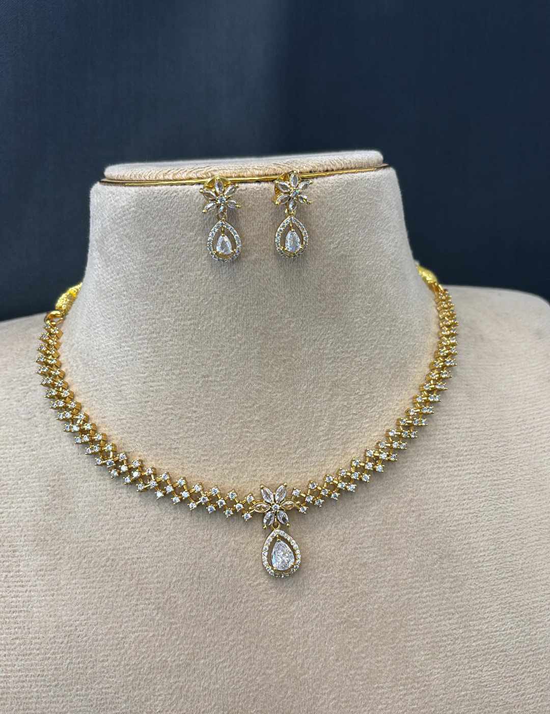 ad-stone-gold-finish-necklace-set