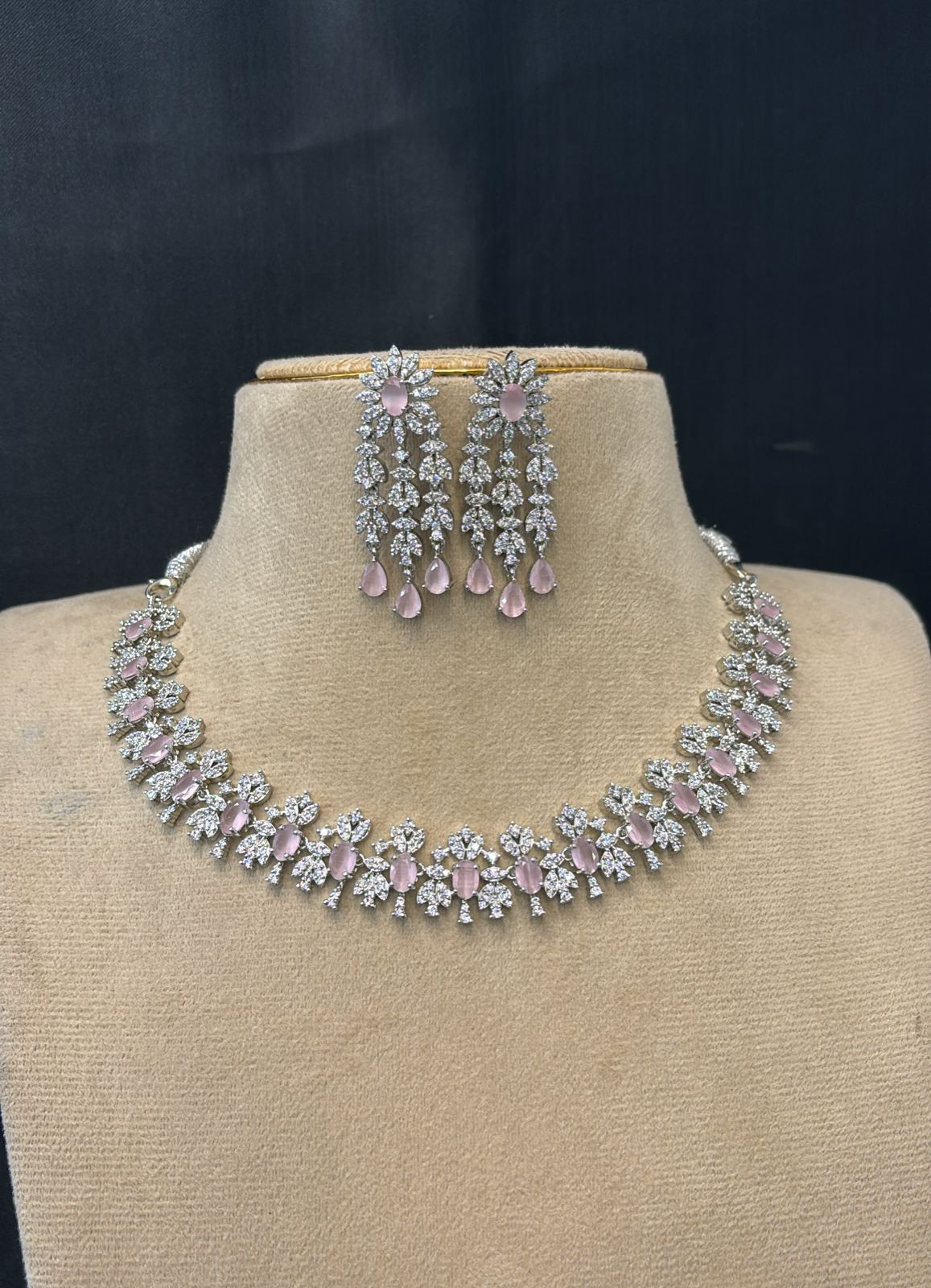 adstone-necklace-silver-finish