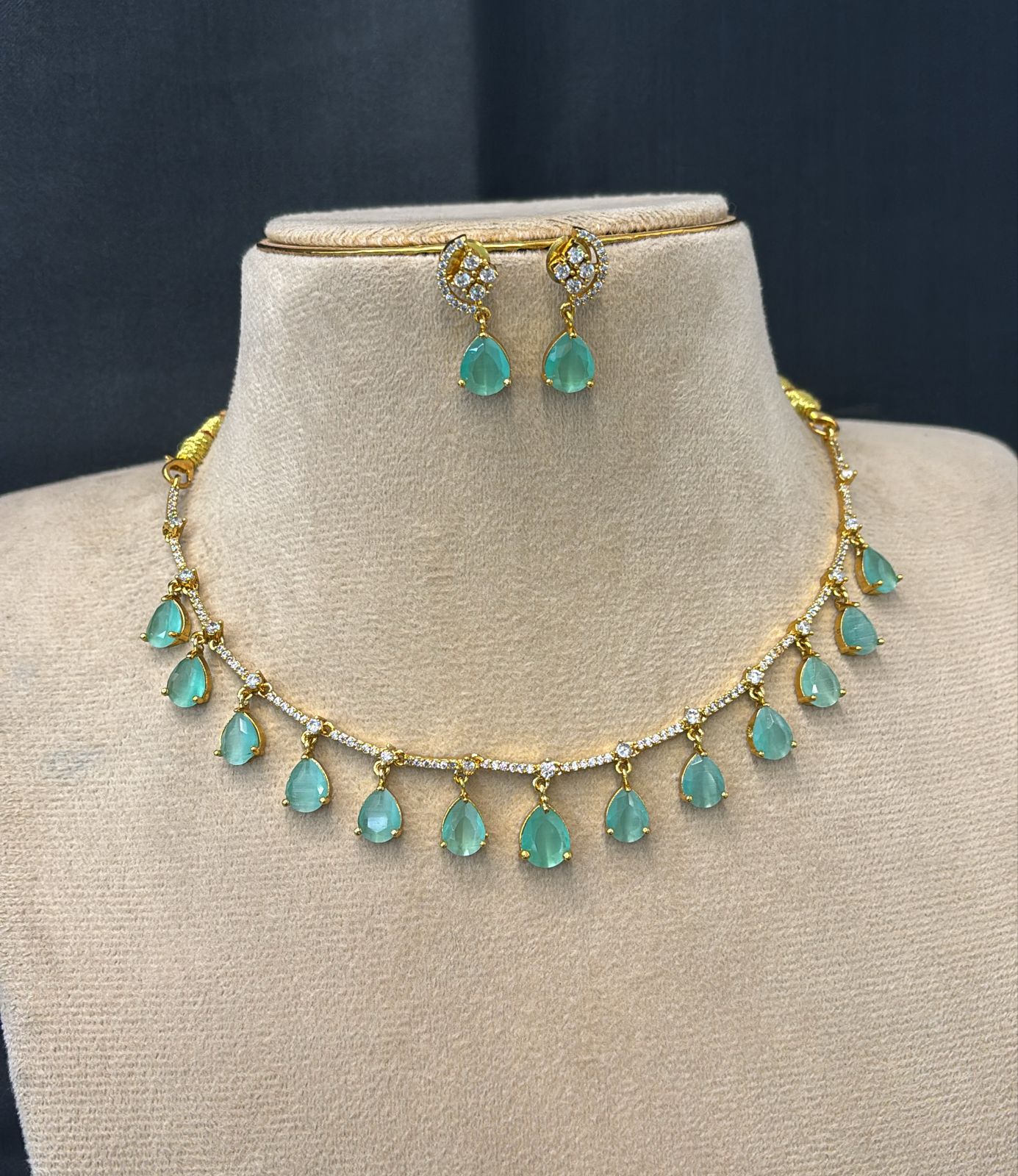 ad-stone-necklace-set-matt-finish