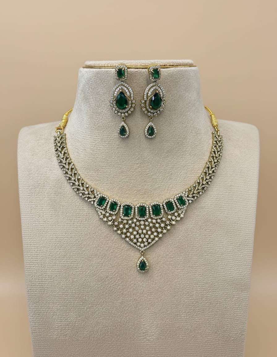 mehndi-polish-ad-stone-necklace-set