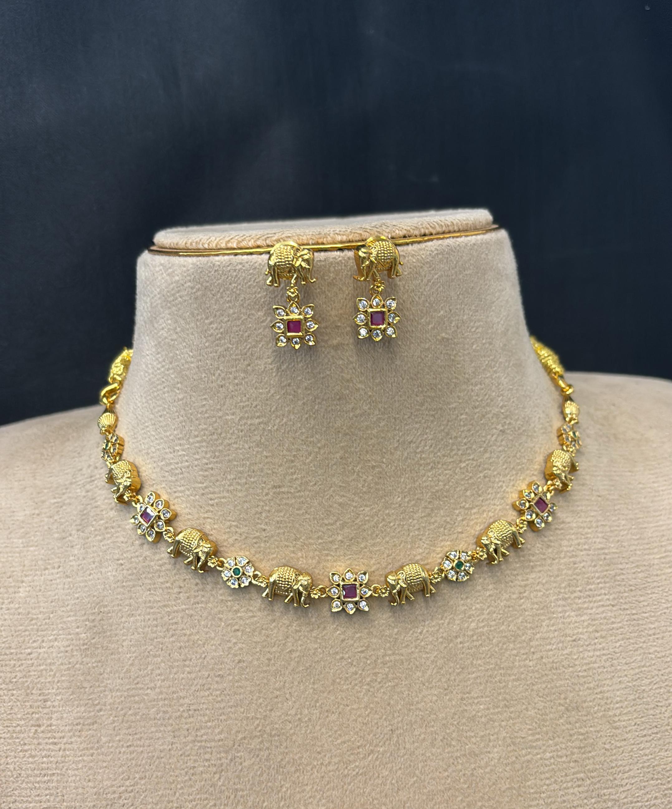 matt-finish-ad-stone-necklace-set