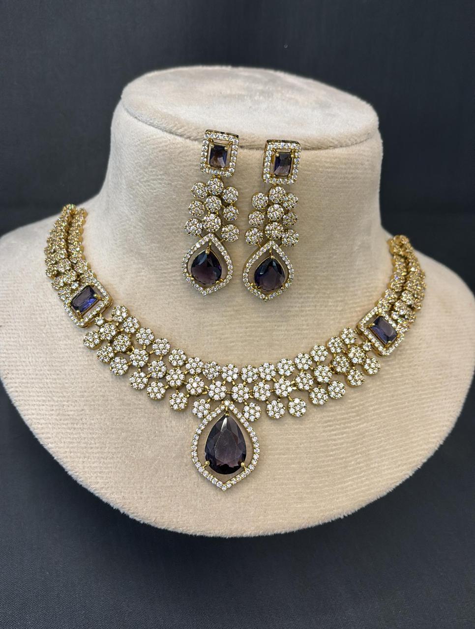 mehndi-polish-ad-stone-necklace-set