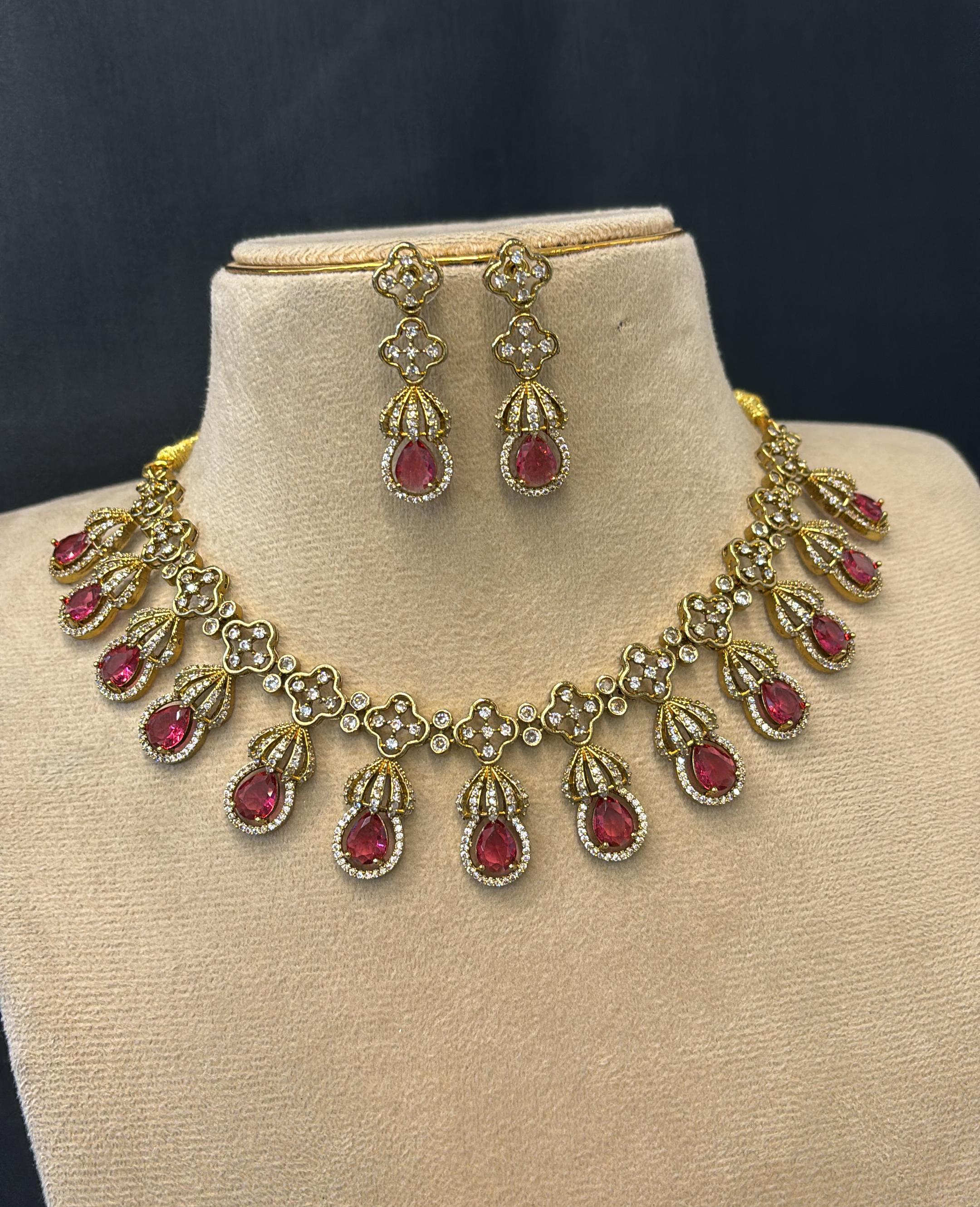 mehndi-polish-ad-stone-necklace-set