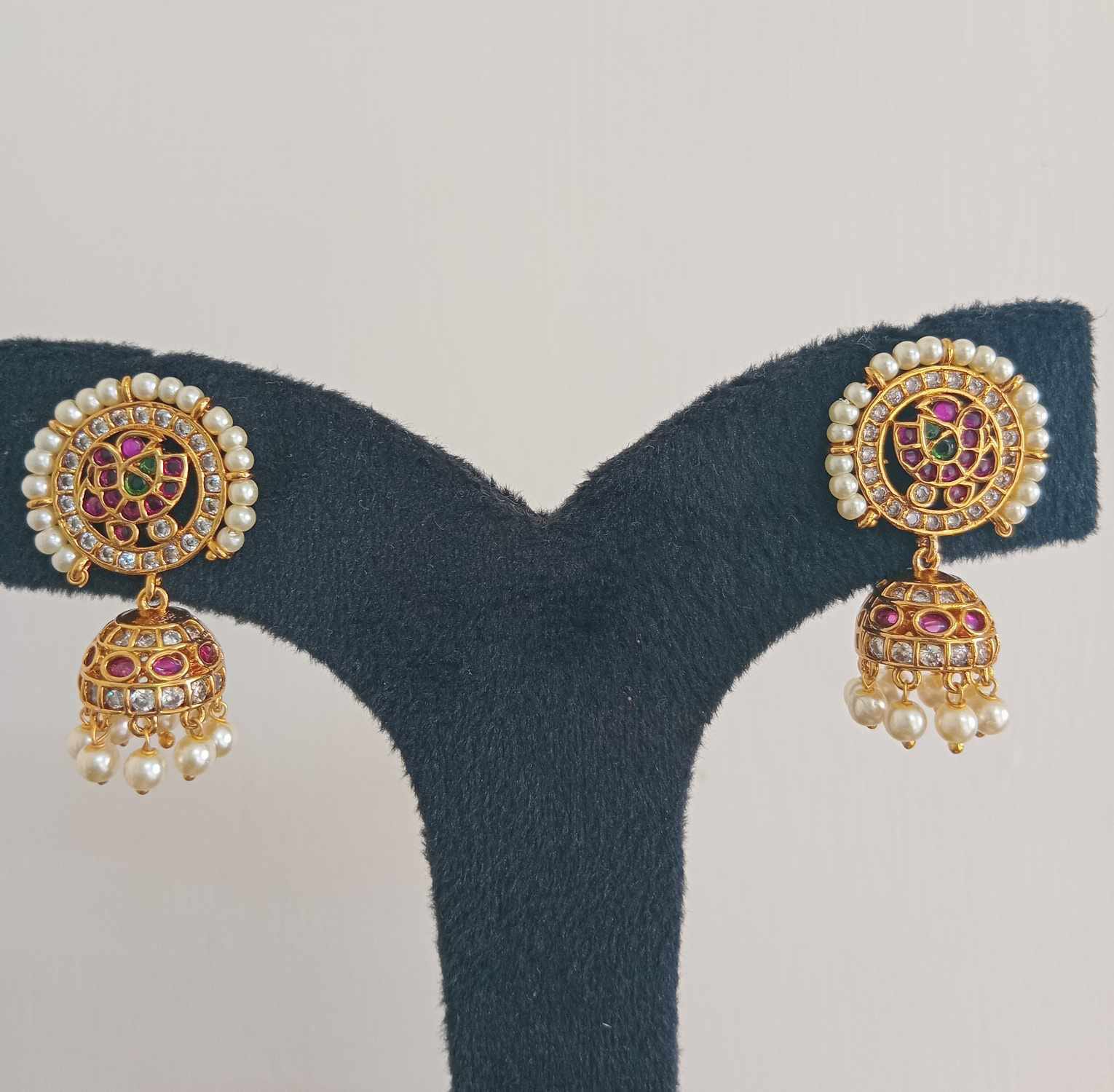 kemp-stone-jhumka-earrings