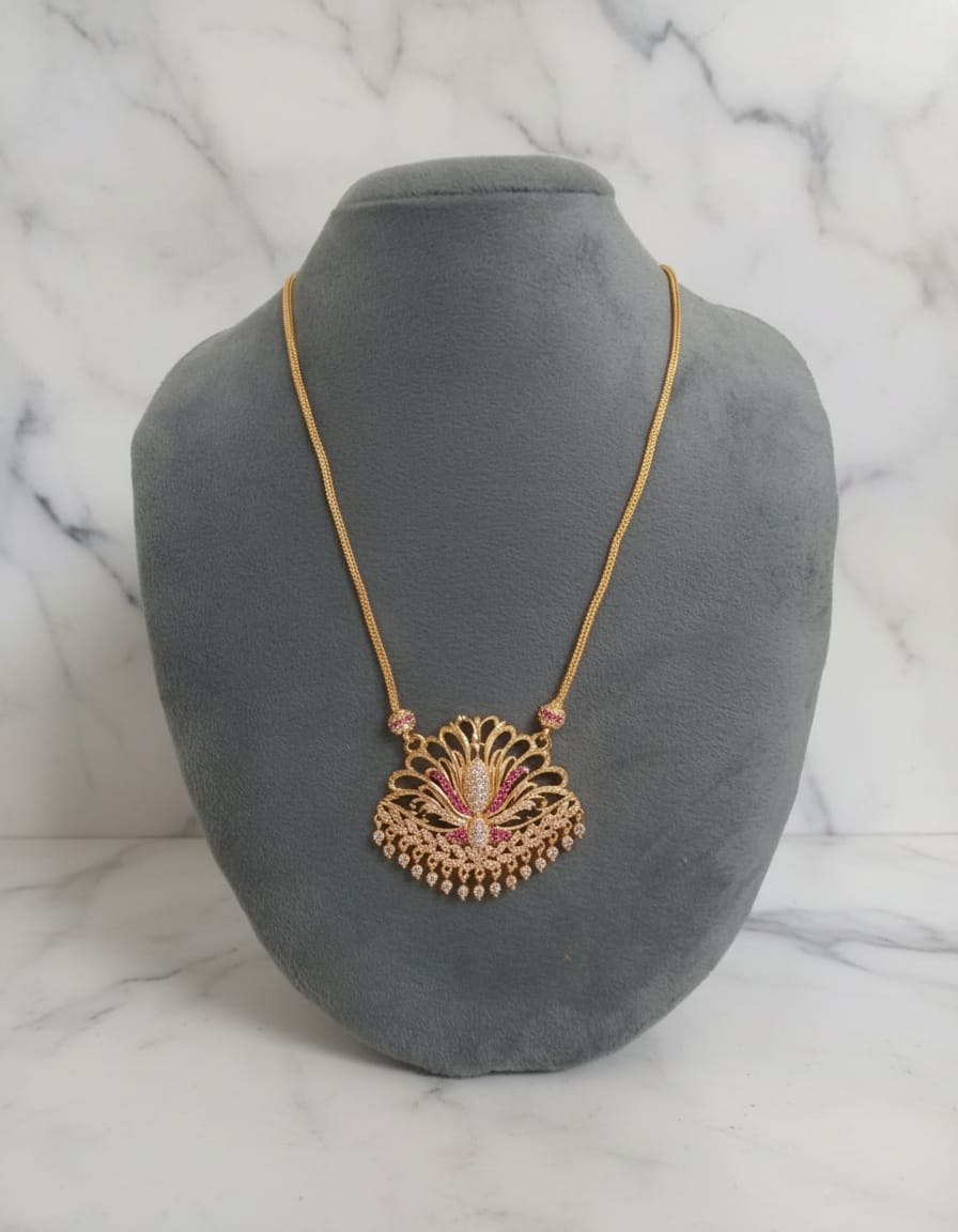 ad-stone-gold-finish-dollar-chain