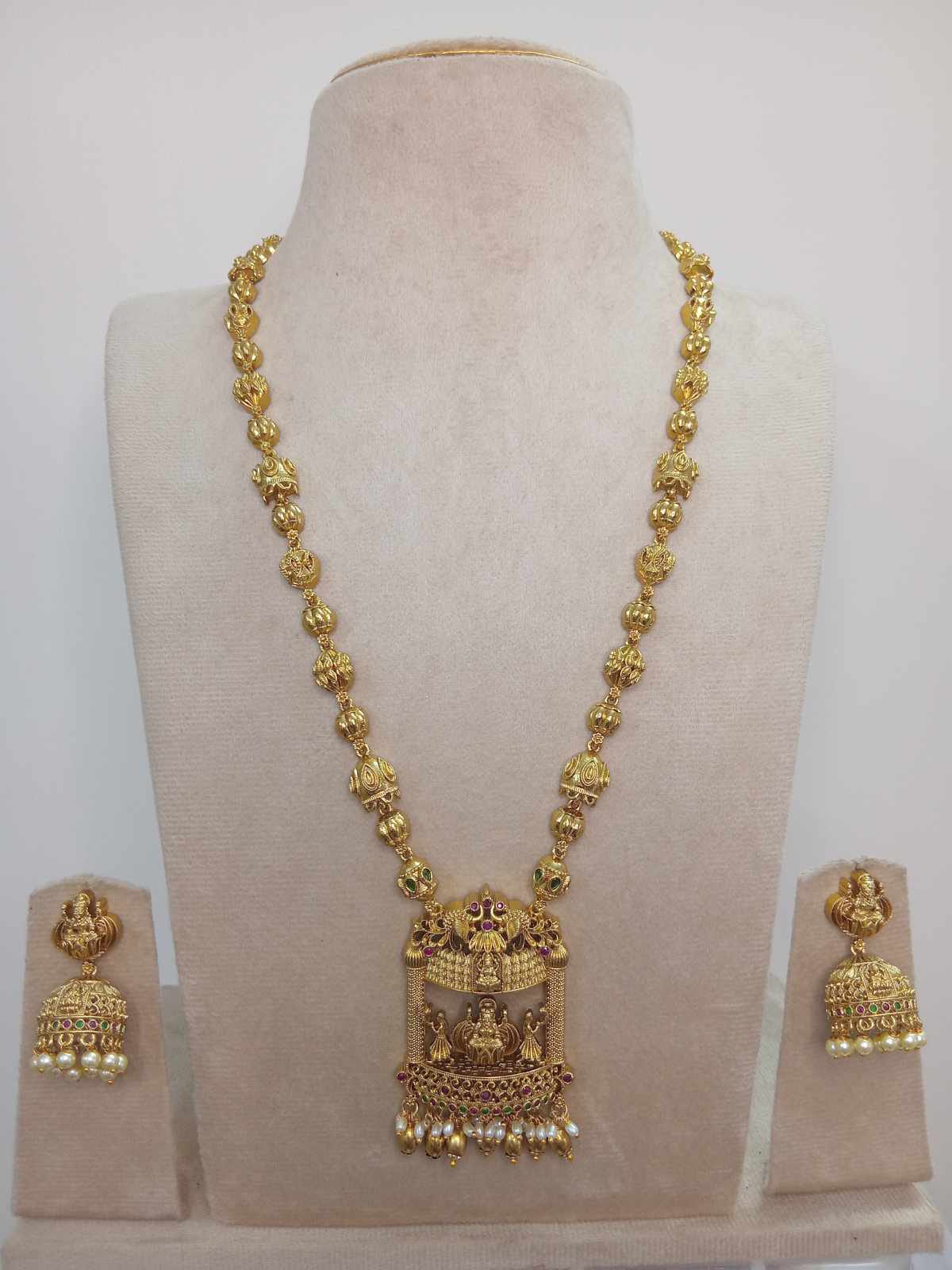 antique-temple-design-haram-set