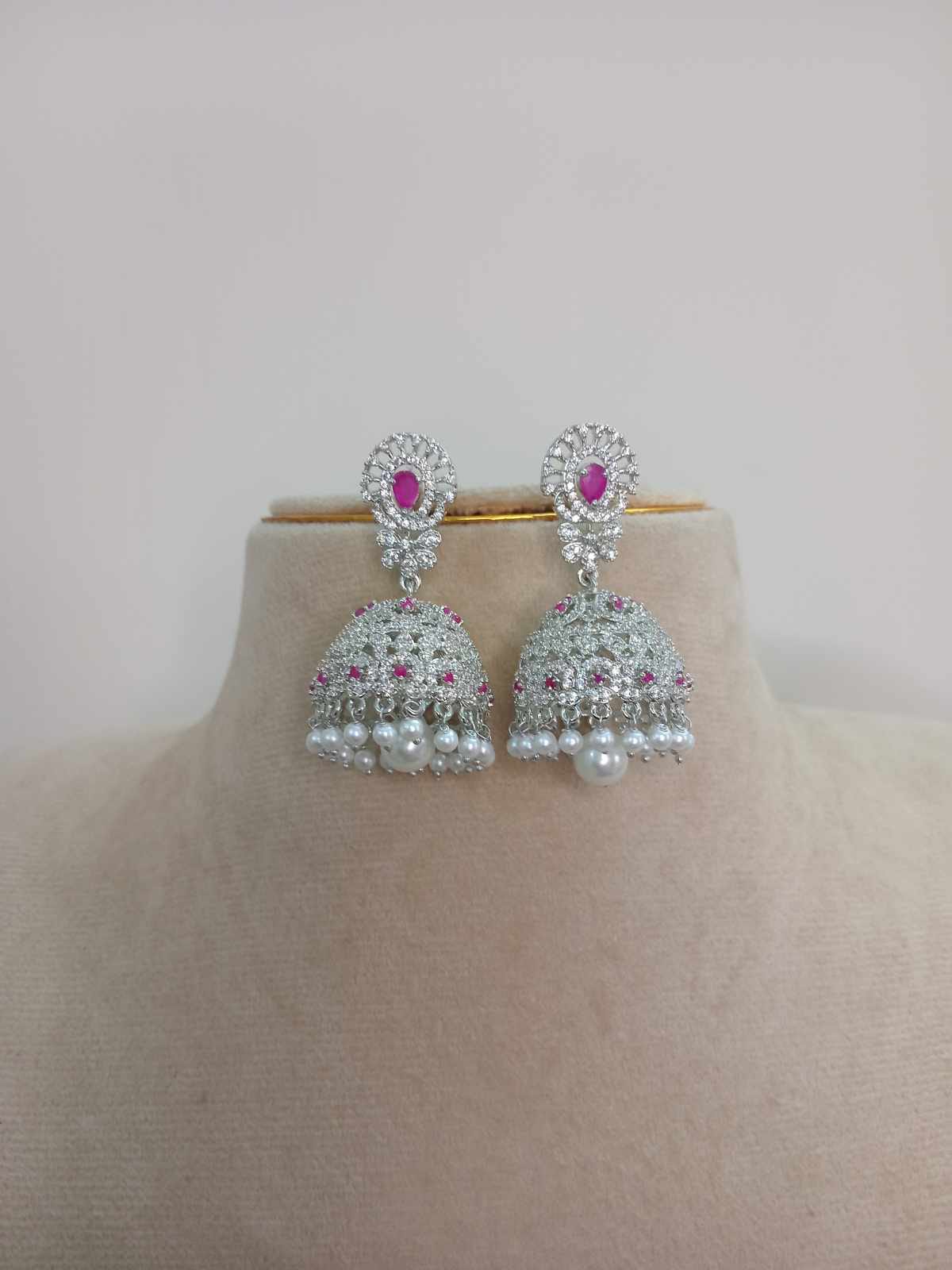 silver-polish-ad-stone-earrings