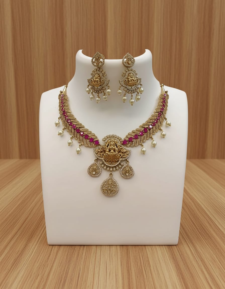 antique-finish-necklace-set-with-ruby-emarlad-stone