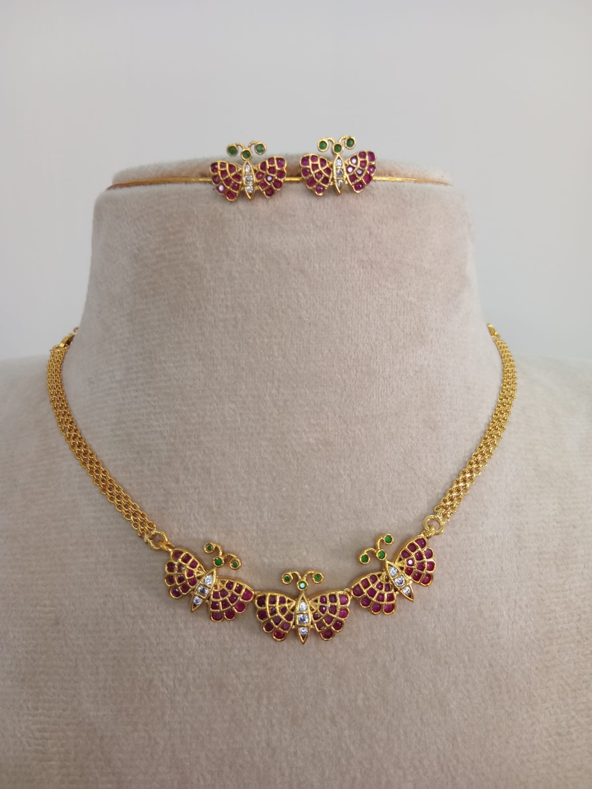 kemp-stone-butterfly-necklace-set