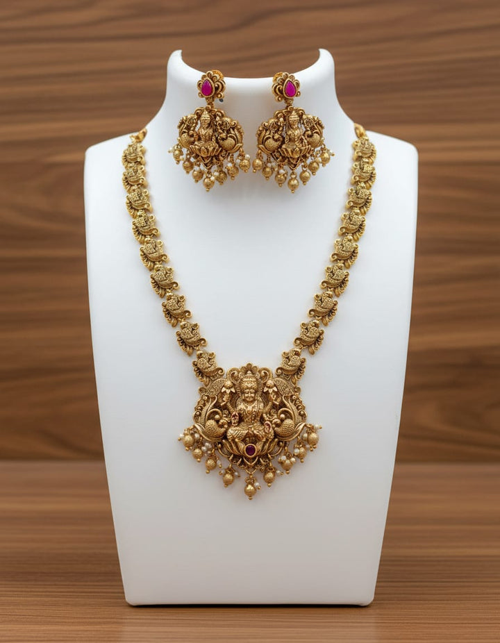 Antique Finish Temple Design Mid Haram Set
