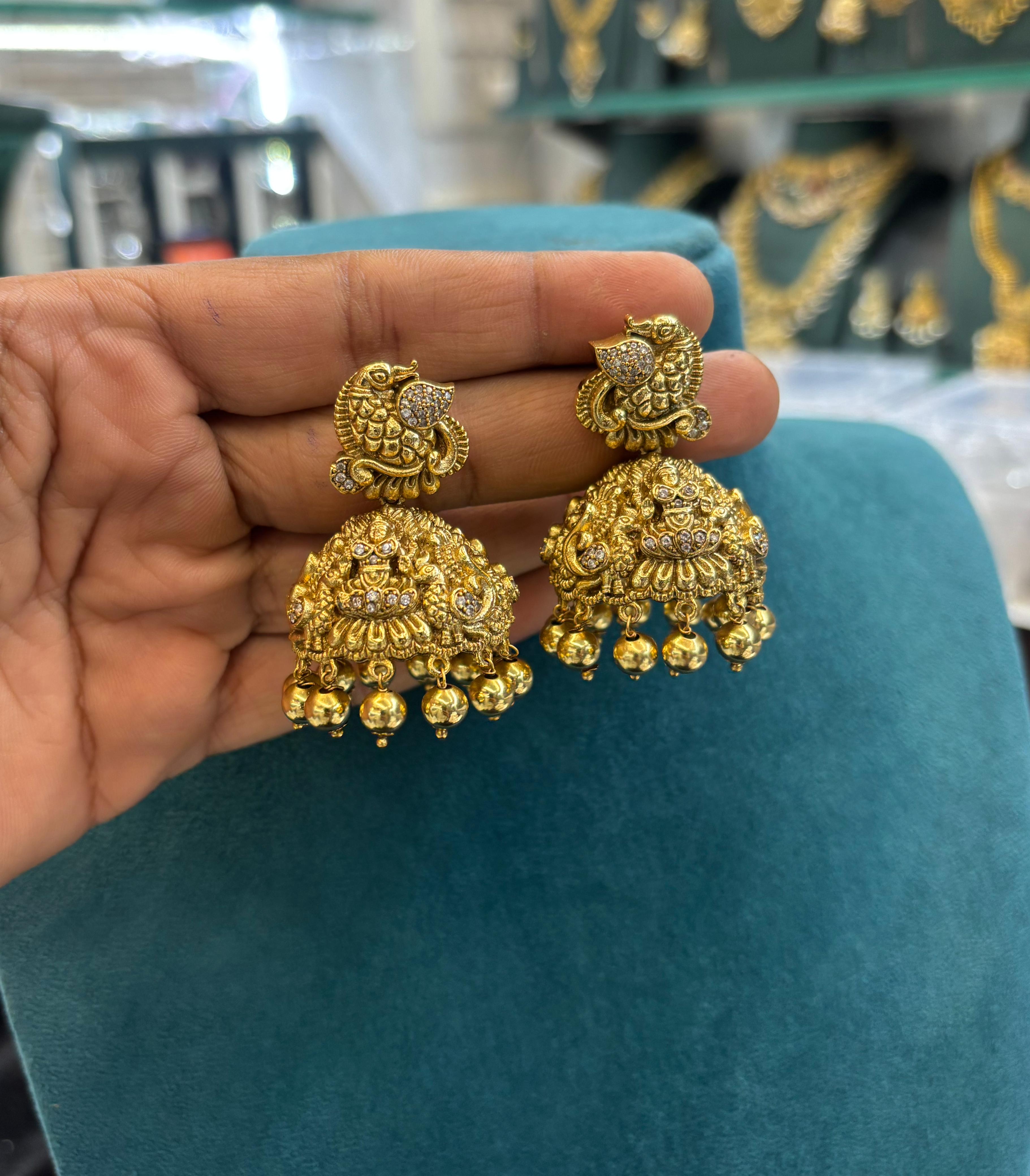 antique-finish-3d-design-ad-stone-heavy-jhumka