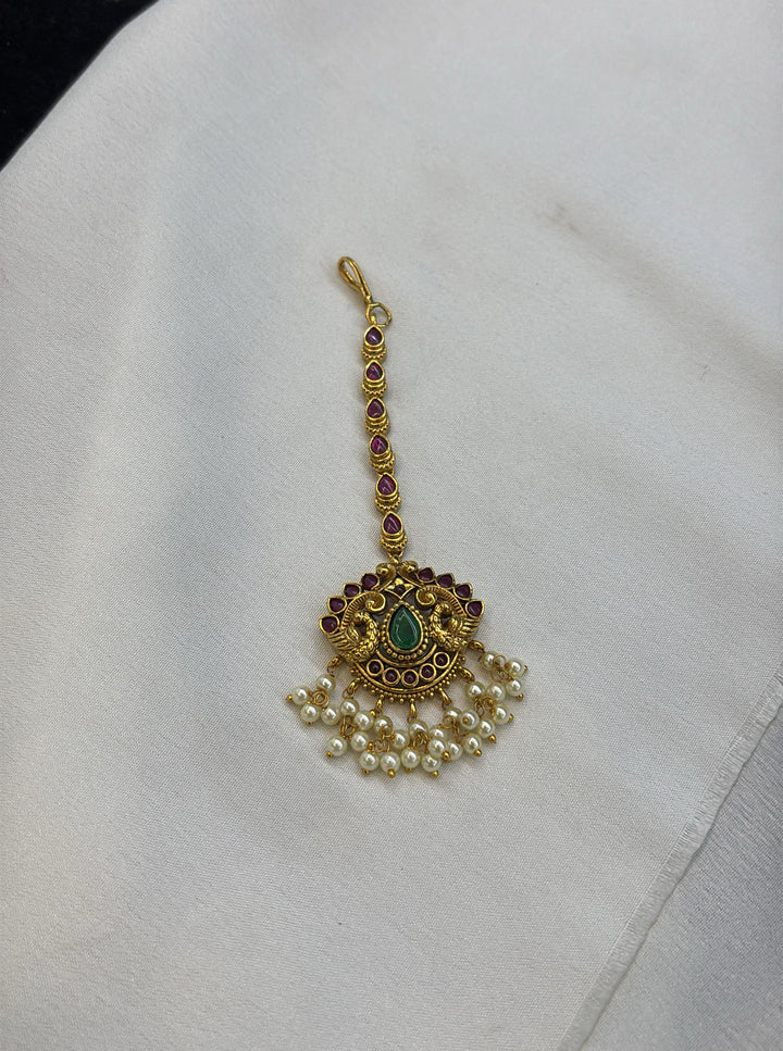 Gold Finish Antique Design Chutti
