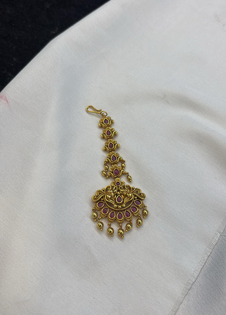 Gold Finish Antique Design Chutti