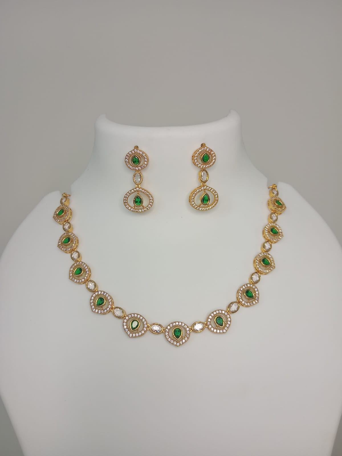 gold-finish-ad-stone-necklace-set