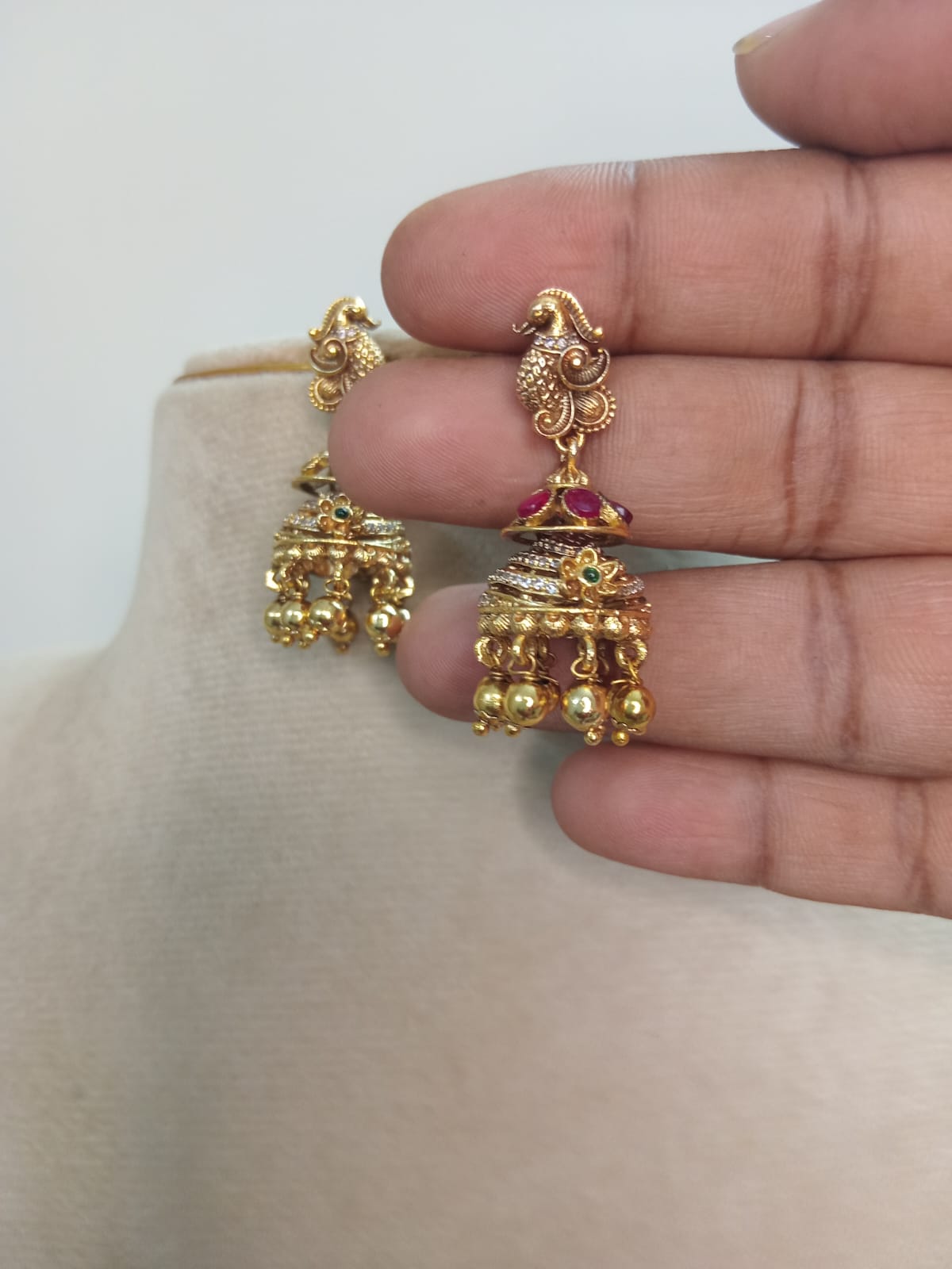 antique-finish-ad-stone-jhumka-earrings