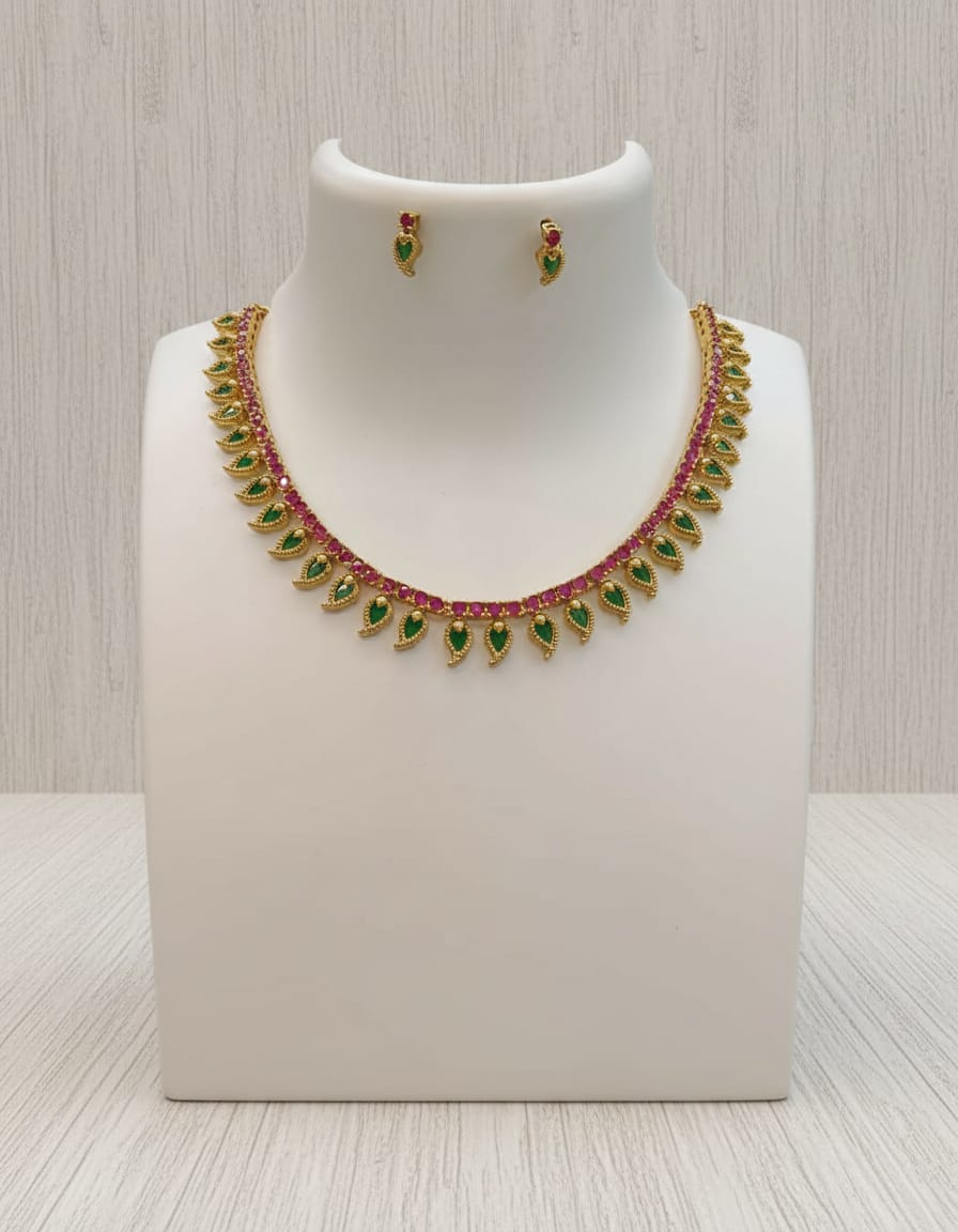 manga-design-ad-stone-necklace-set