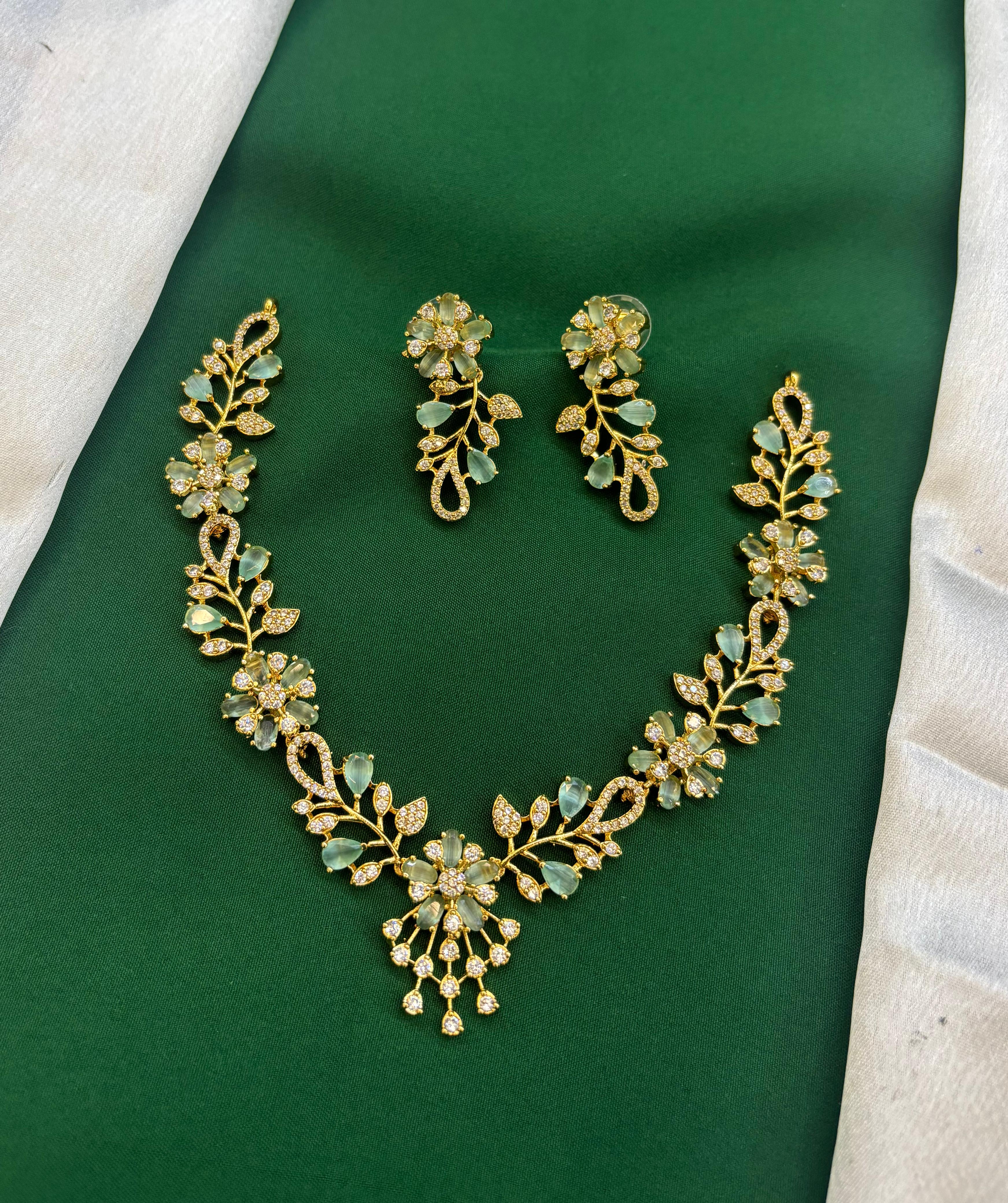 gold-finish-ad-stone-necklace-set