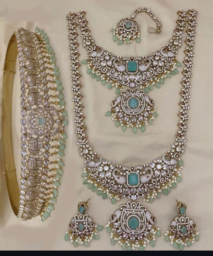 victoria-polish-full-bridal-set