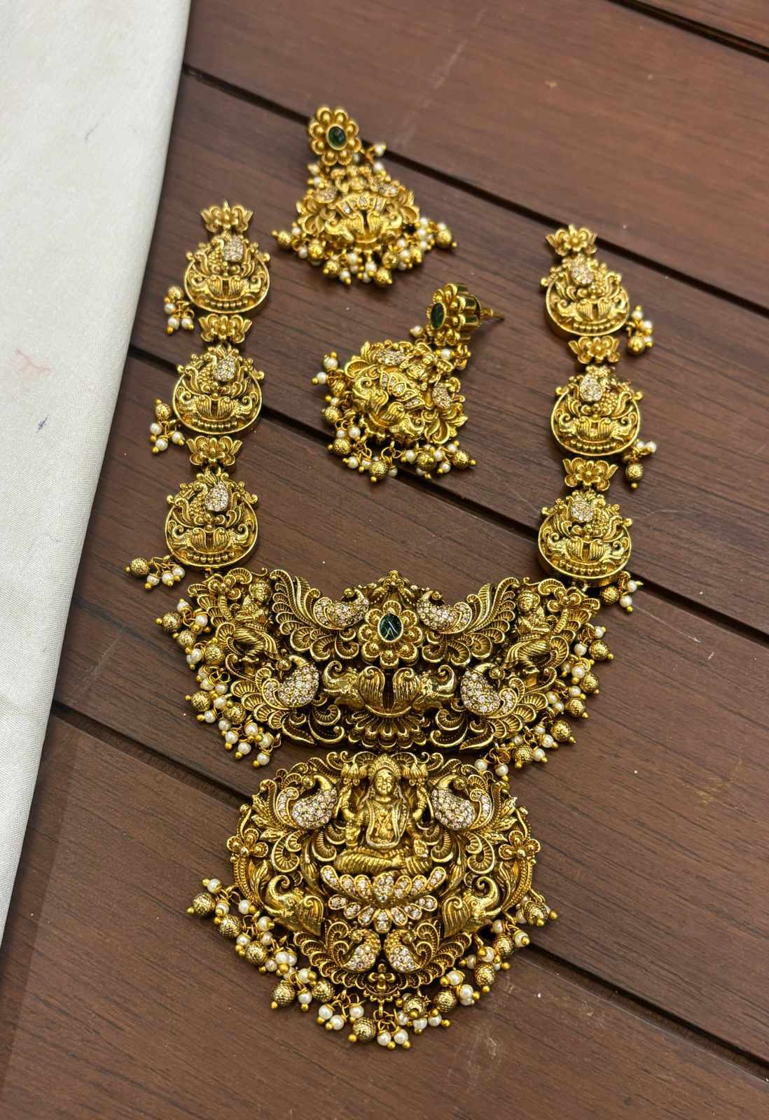 antique-finish-ad-stone-hamsalaxmi-3d-necklace-set