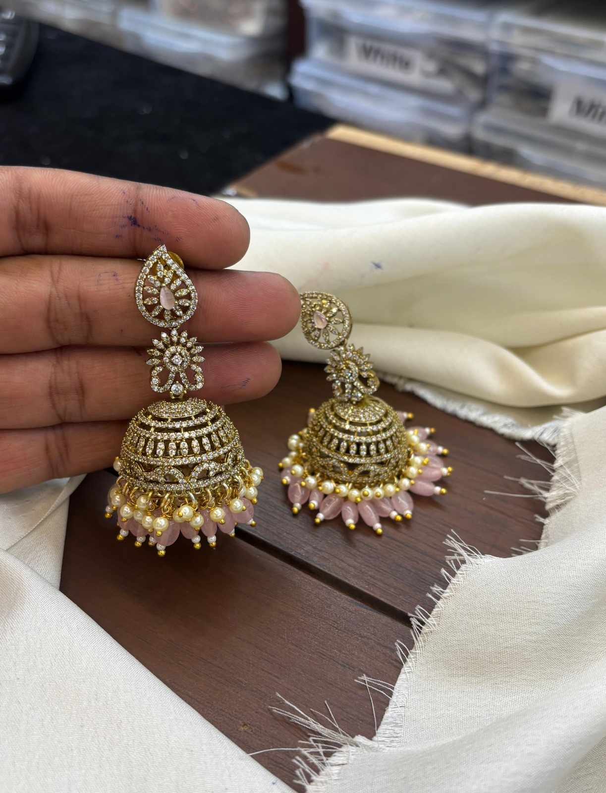 mehndi-polish-ad-stone-big-jhumka