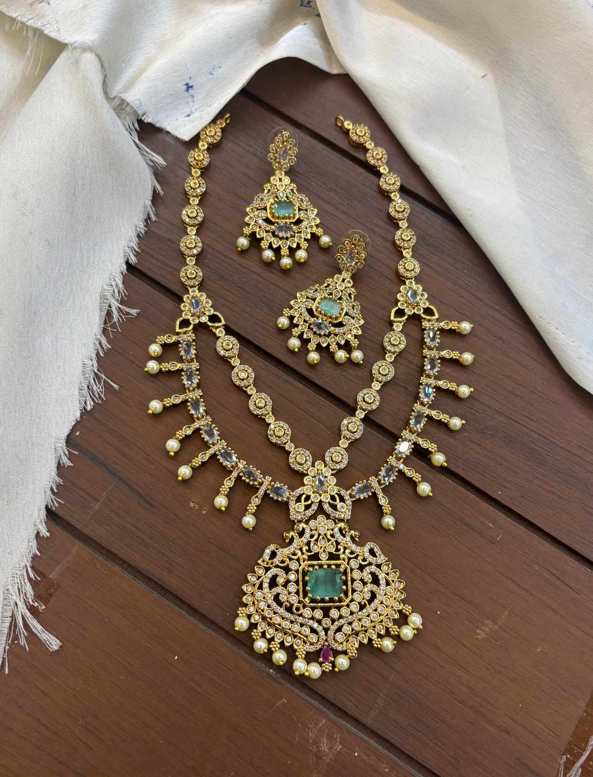 double-layer-ad-stone-necklace-set