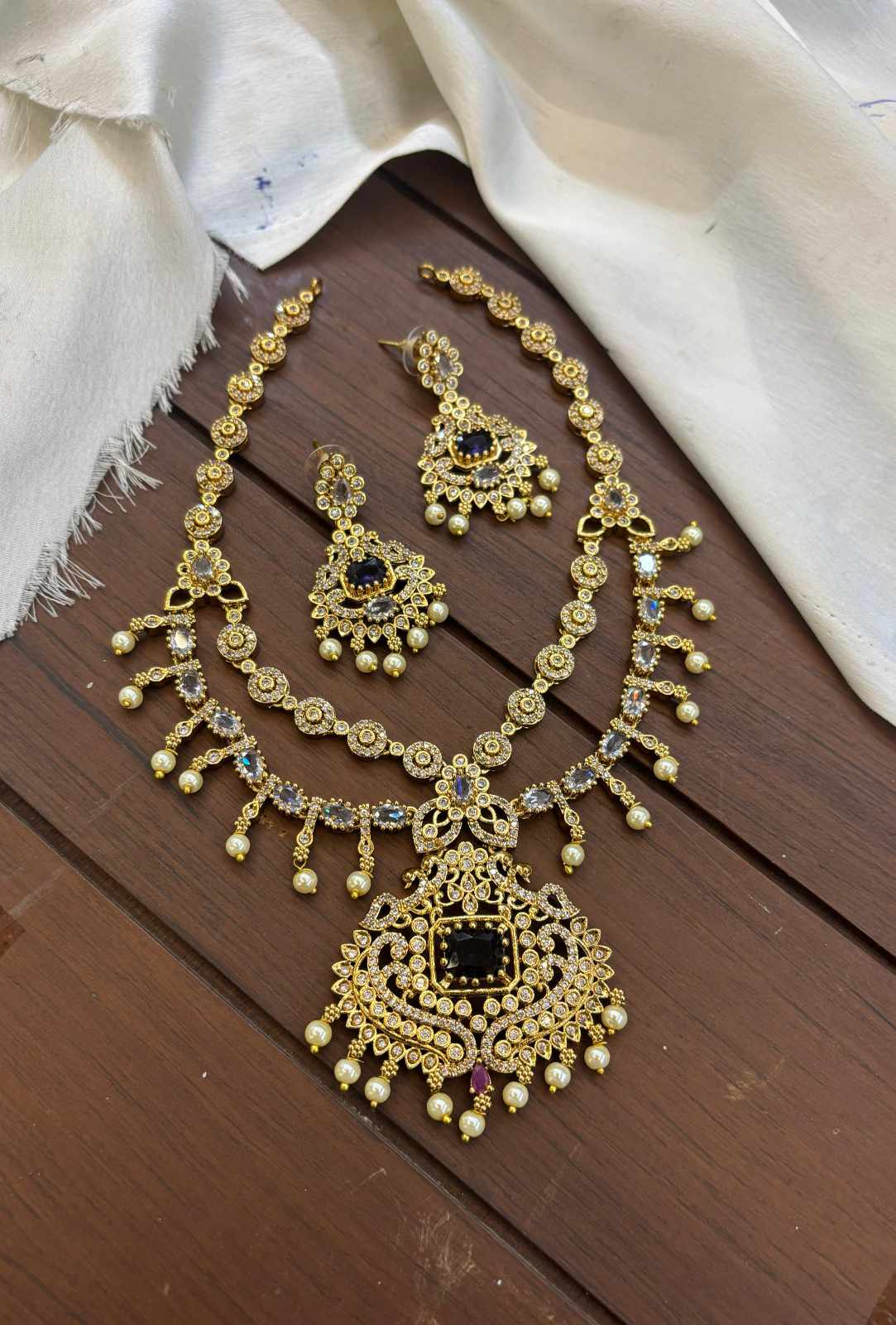 double-layer-ad-stone-necklace-set