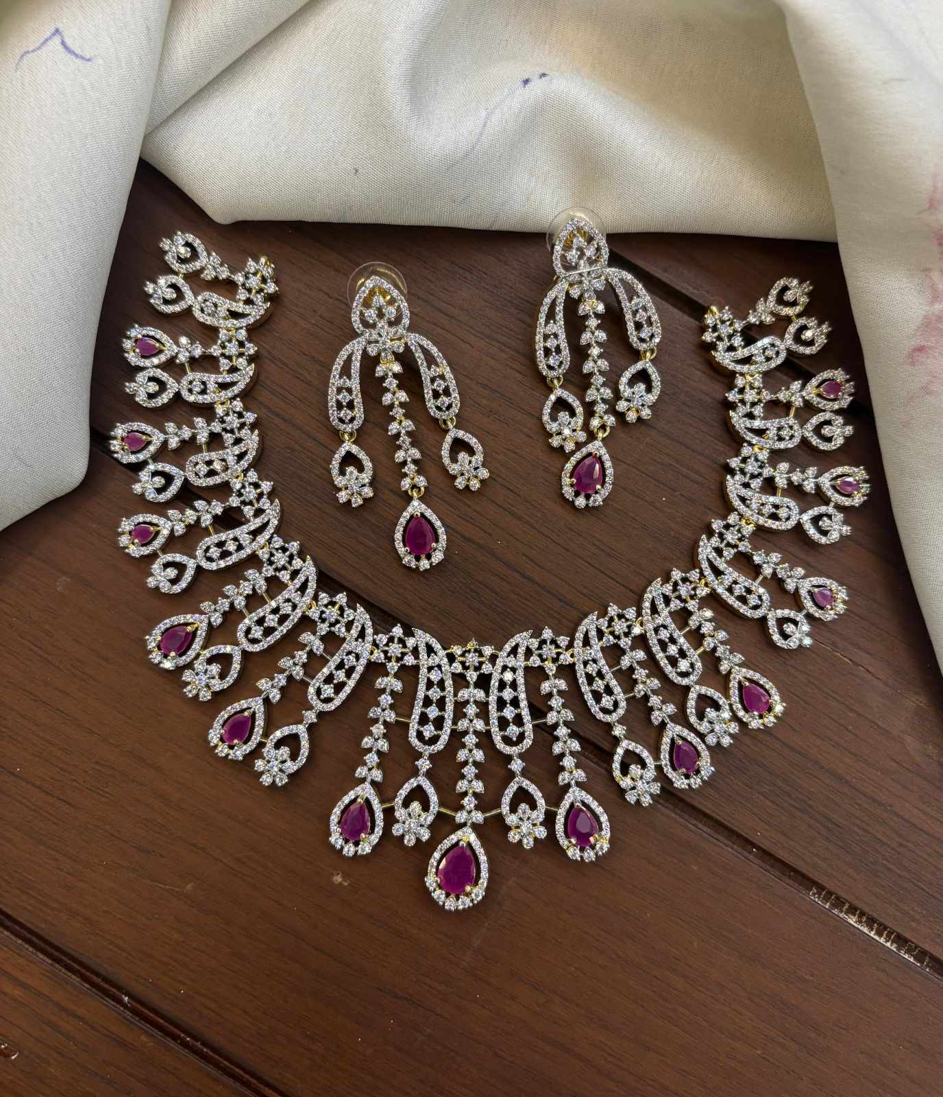 silver-polish-ad-stone-necklace-set