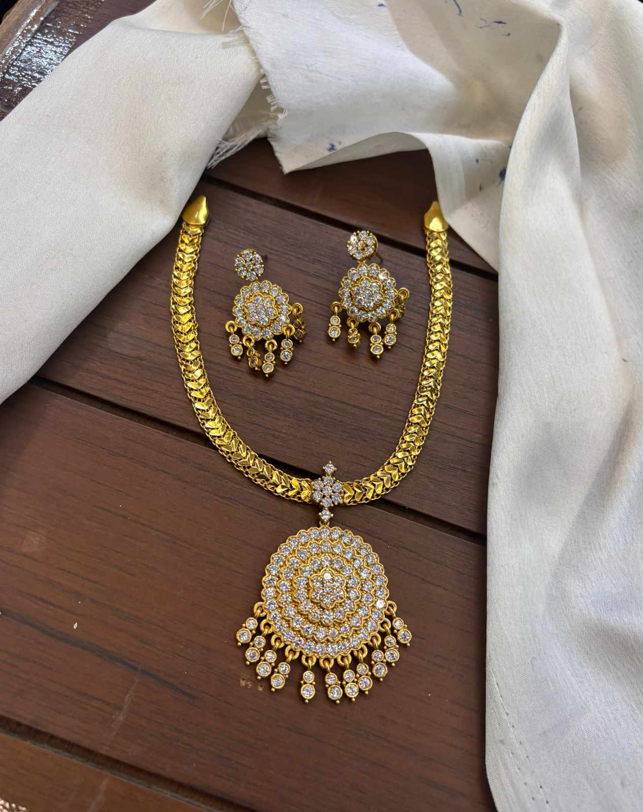 micro-plated-ad-stone-necklace-set