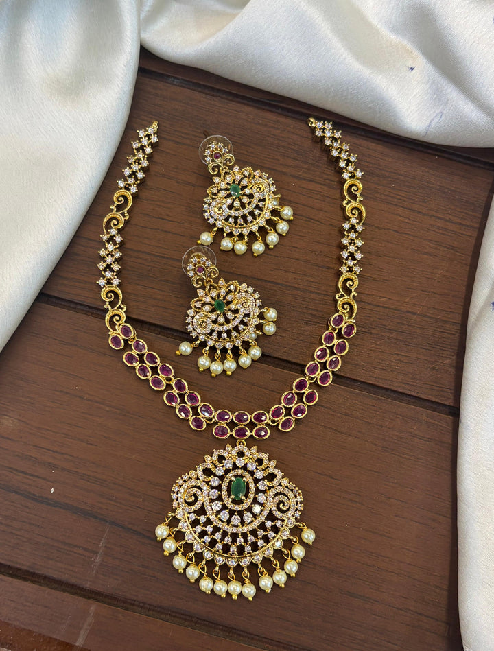 Matt Finish AD Stone Necklace Set