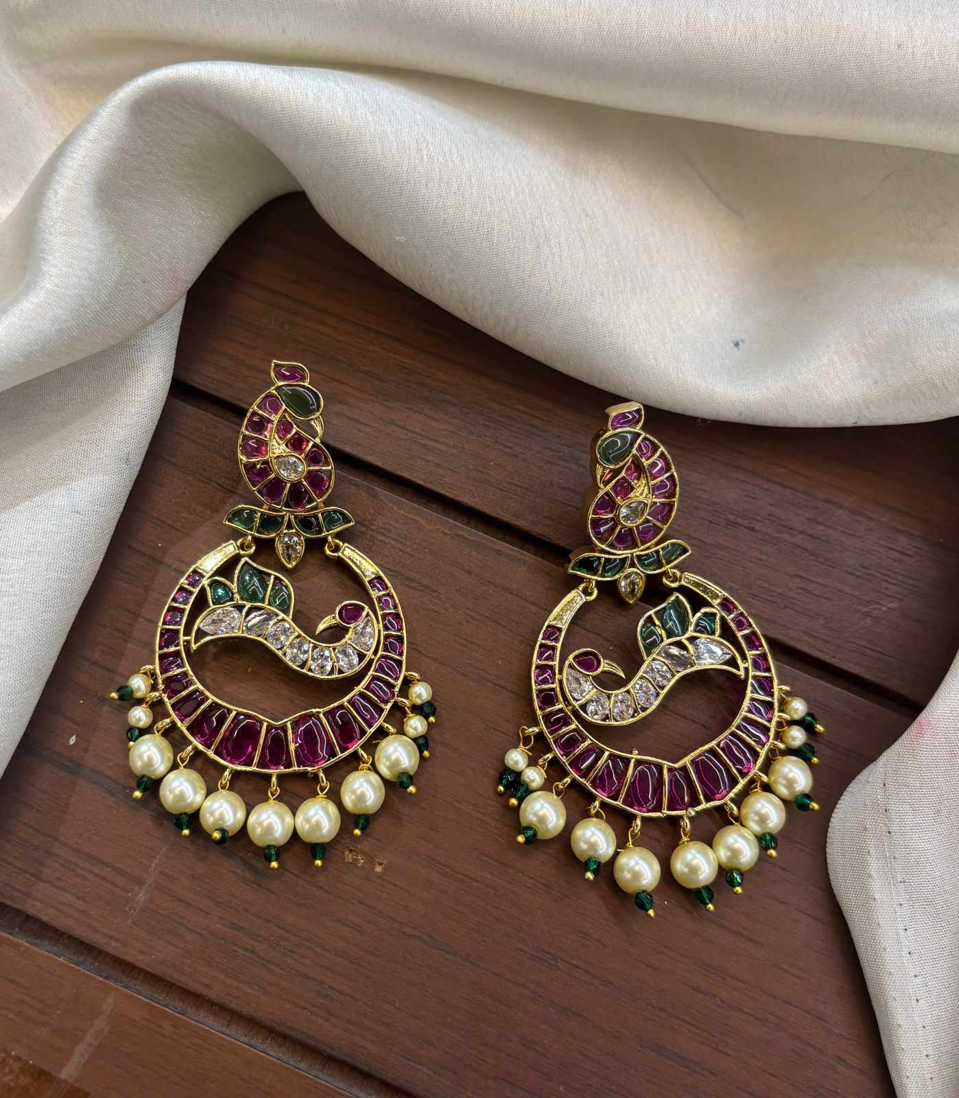matt-finish-kemp-stone-earrings