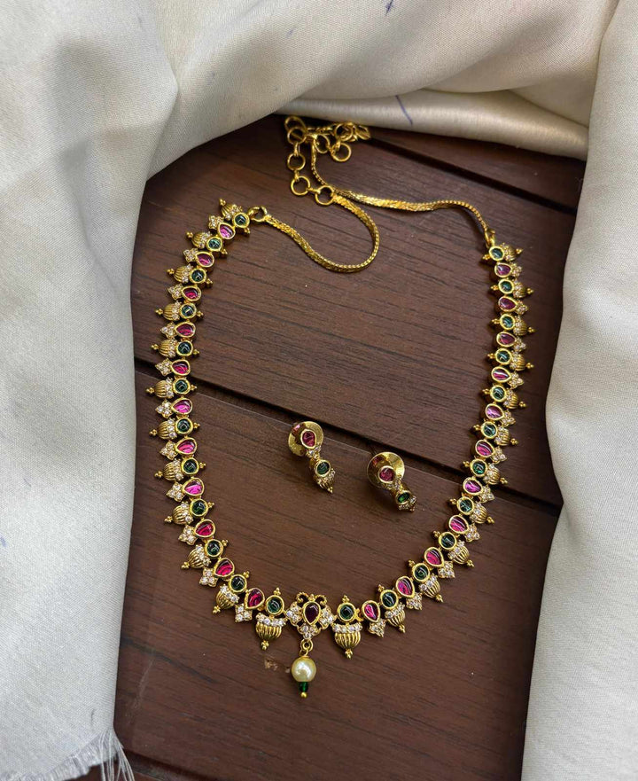 Matt Finish AD Stone and Kemp Stone Necklace Set